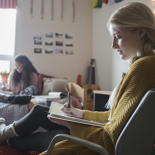 Paying off student loan debt: 5 Tips